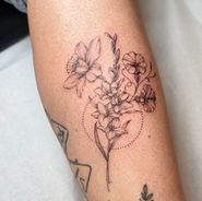 flashtattoo, tatouage, tatoueuse, tatoueuselepouliguen, lepouliguen, tatoueusesaintnazaire, tatoueuseguerande, tatoueuselabaule, tatoueuseloireatlantique, loireatlantique, labaule, guerande, saintnazaire, tatouagefin, studiodetatouage, symbolinkedtattoo 