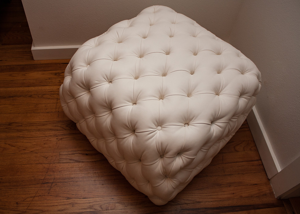 Thumbnail: Diamond Tufted White Ottoman