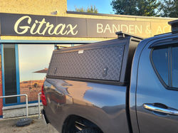 Toyota Hilux Gitrax