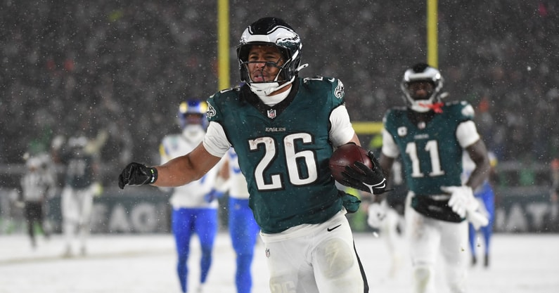 Eagles running back Saquon Barkley