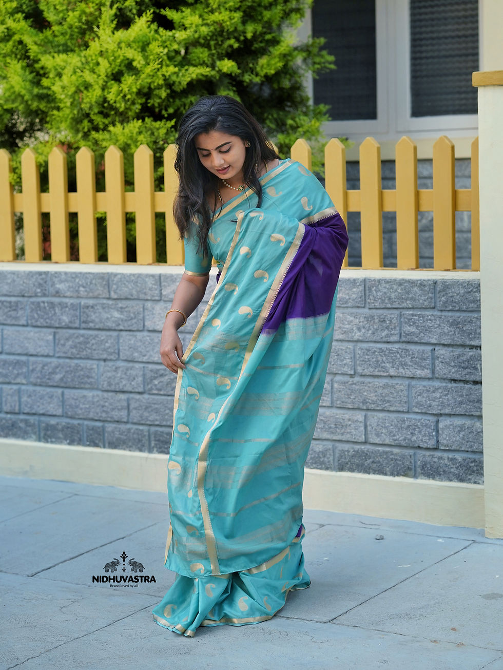 Thumbnail: Semi Crepe Silk  Saree CODE-083