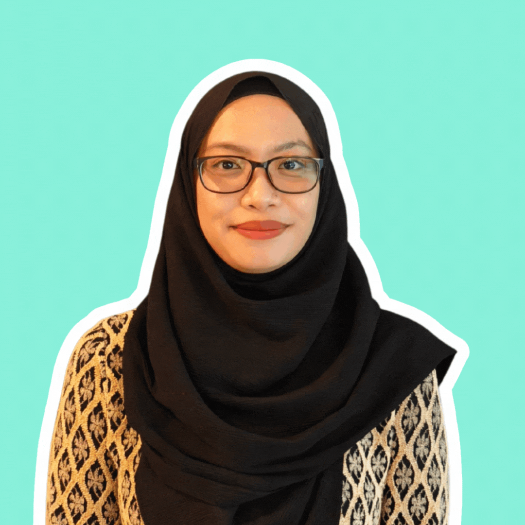 A gif of Haifa featuring her smiling and doing a fun pose after.