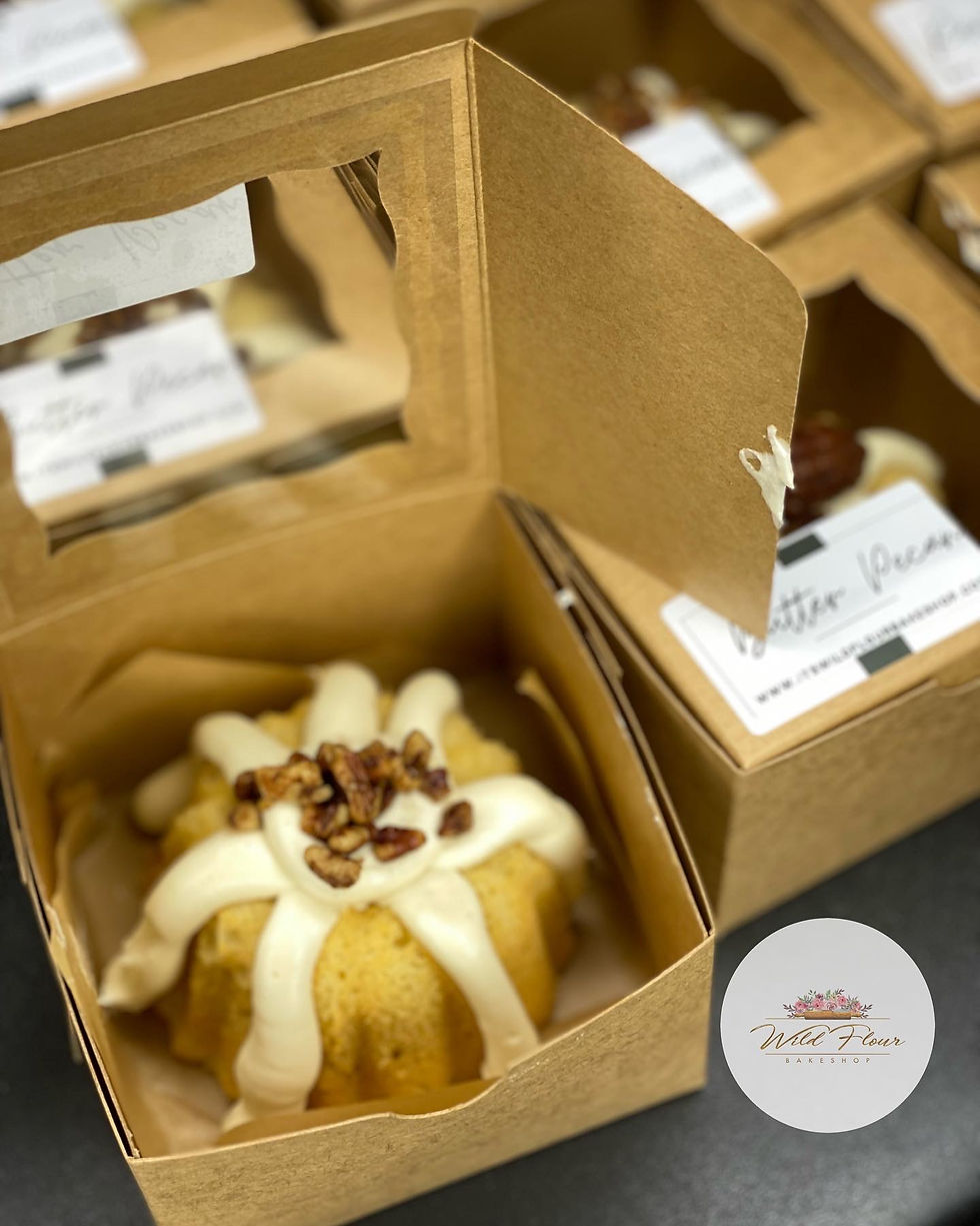 Thumbnail: Mini bundt cakes (by the dozen)(flavor options)