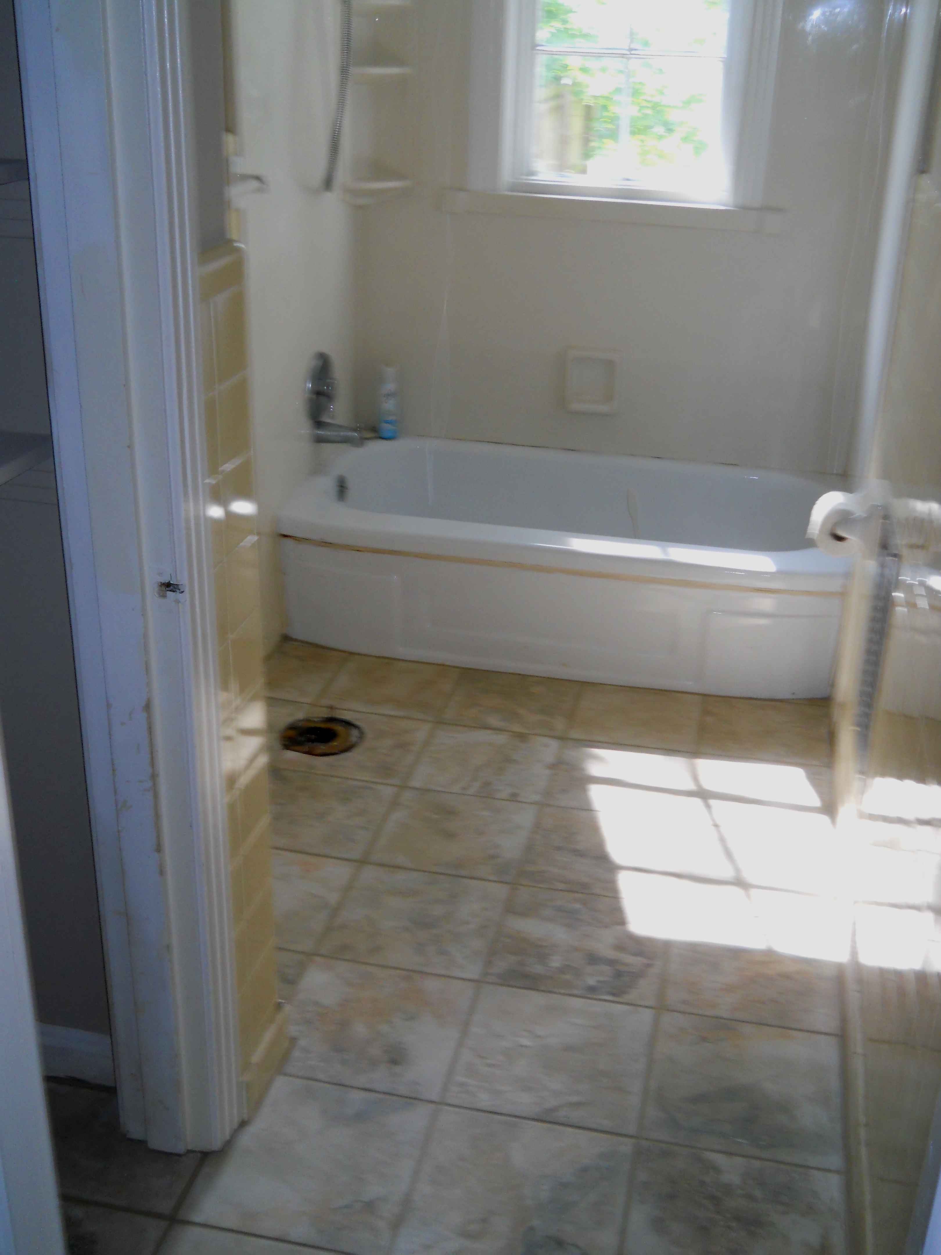 R&T Flooring (615)9005627 Nashville Tile floor installers bathroom