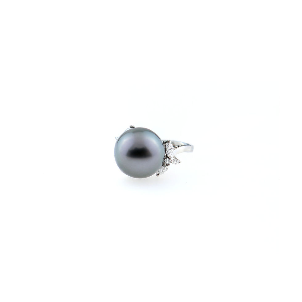 Thumbnail: Black Tahitian Pearl and Diamond Ring - R0201-01