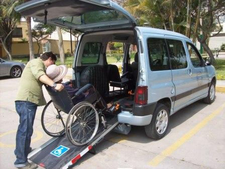 AYUDA A PASAJERO