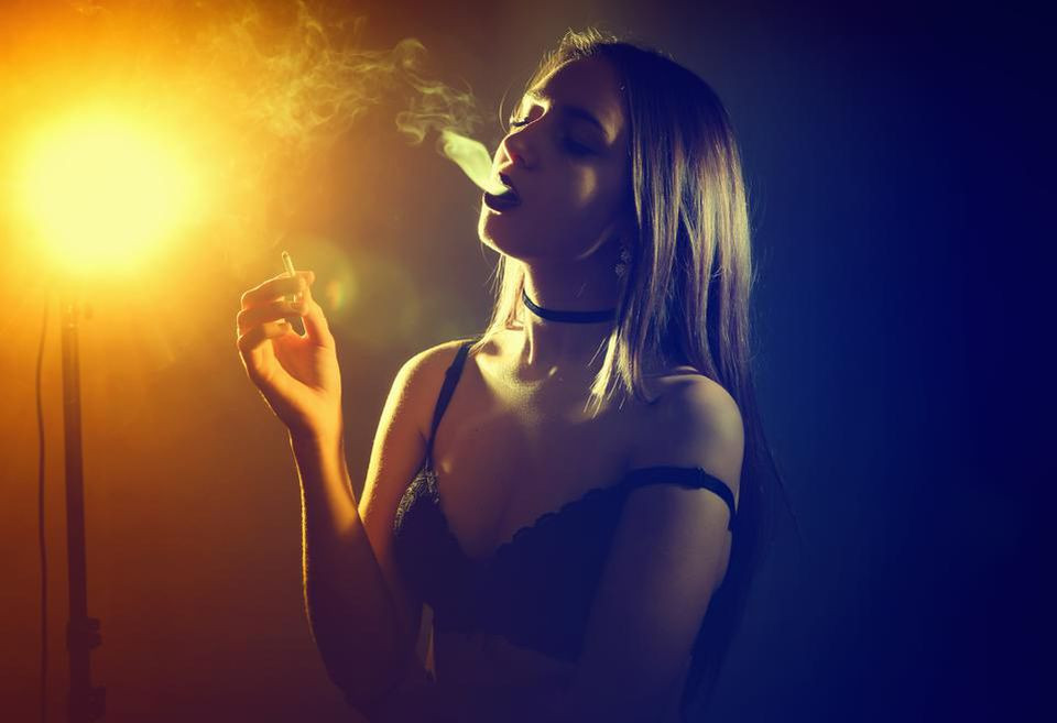School Teacher Says She Can't Have Sex Without Weed. www.cannanews.buzz