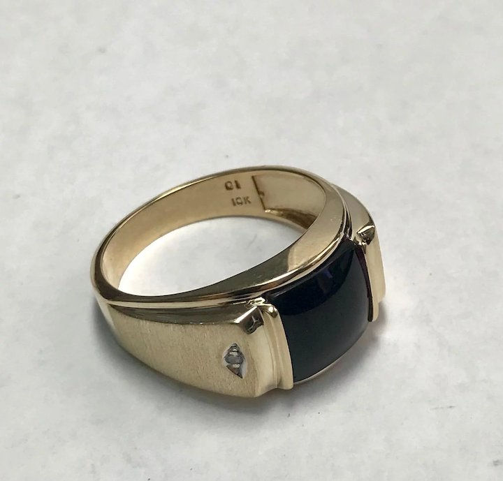 Thumbnail: 10 K Yellow Gold Onyx And Diamond Ring