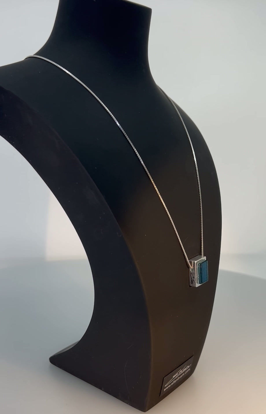 Thumbnail: Northern Light Small - Navy Blue