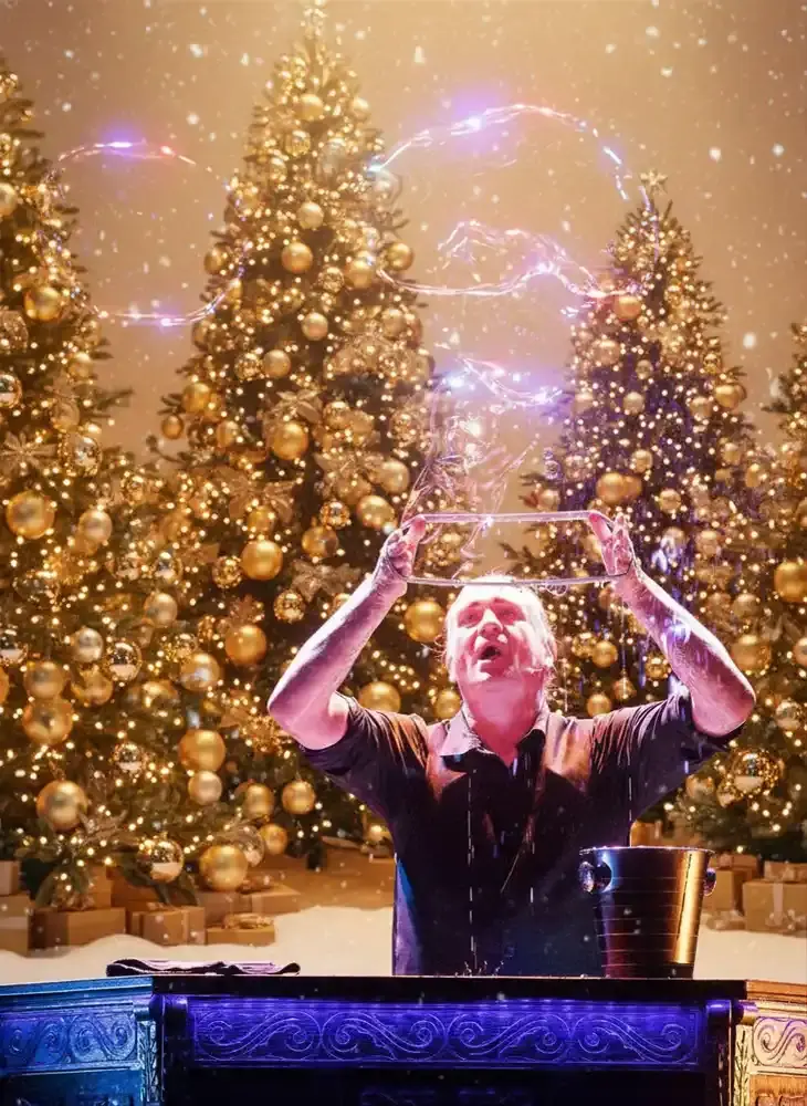 Spectacle de bulles géantes pour une animation Noël entreprise.