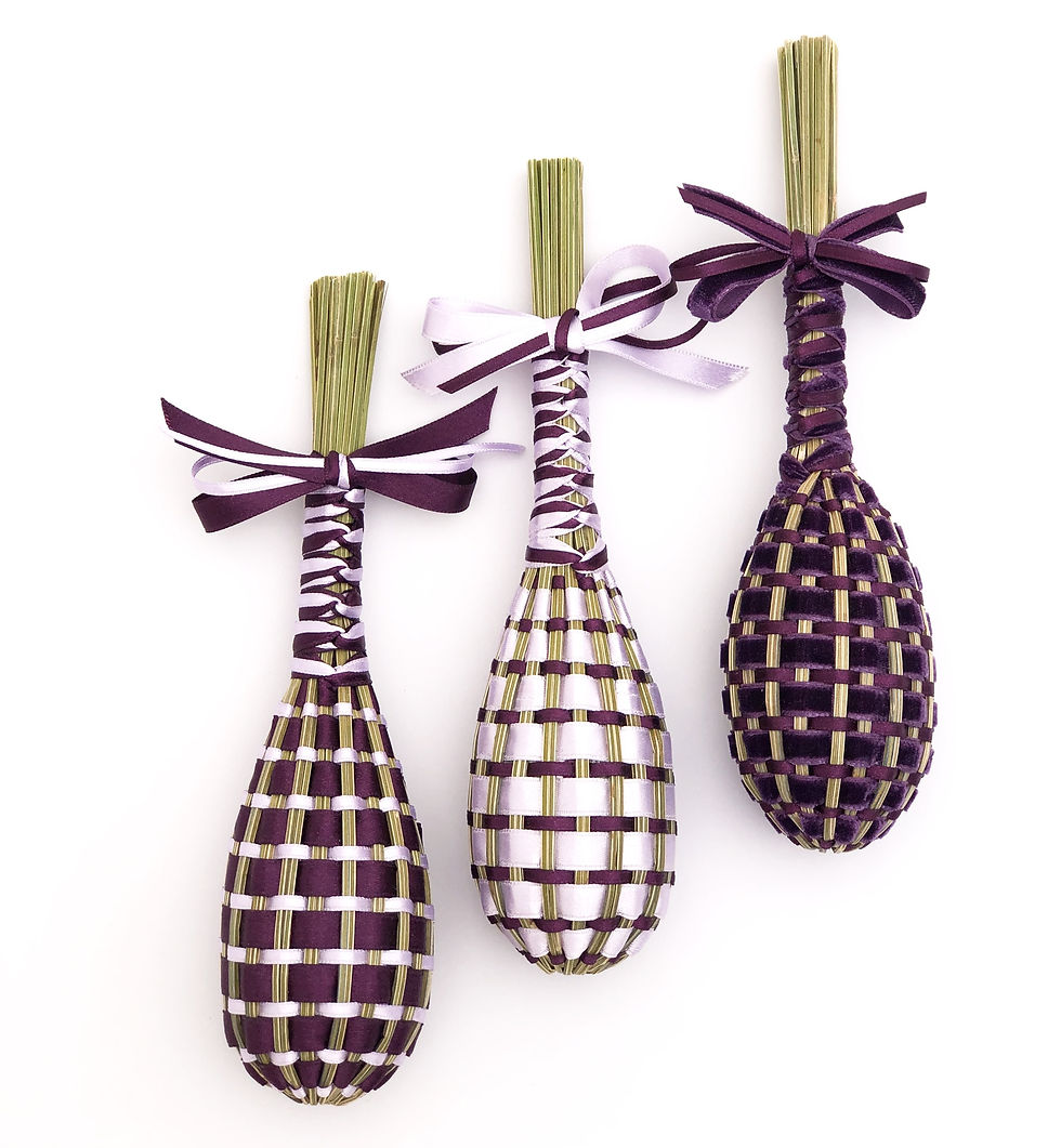 fuseau de lavande satin aubergine et mauve, satin mauve et aubergine, velours aubergine et satin aubergine
