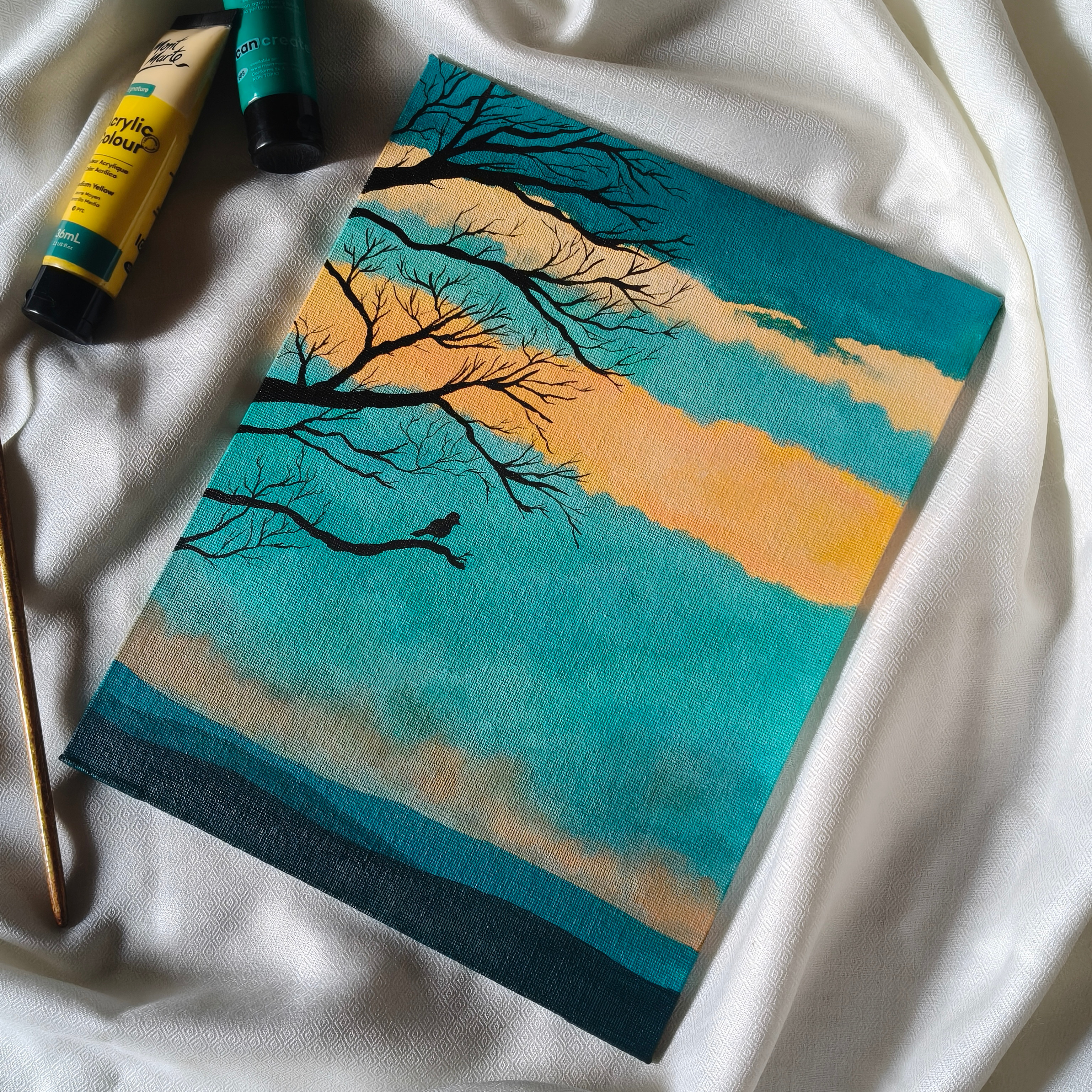 Stillness in teal