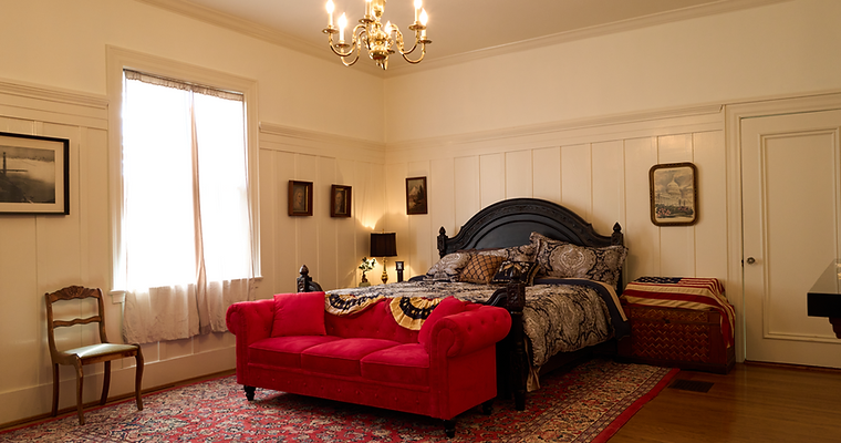 Bedroom in the Patriot Suite