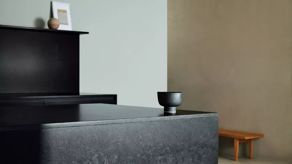 Black Tempal by Caesarstone
