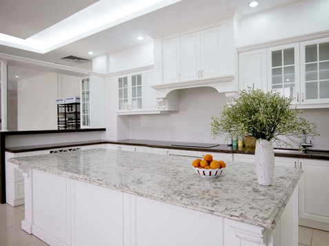 Alaska White by Vicostone