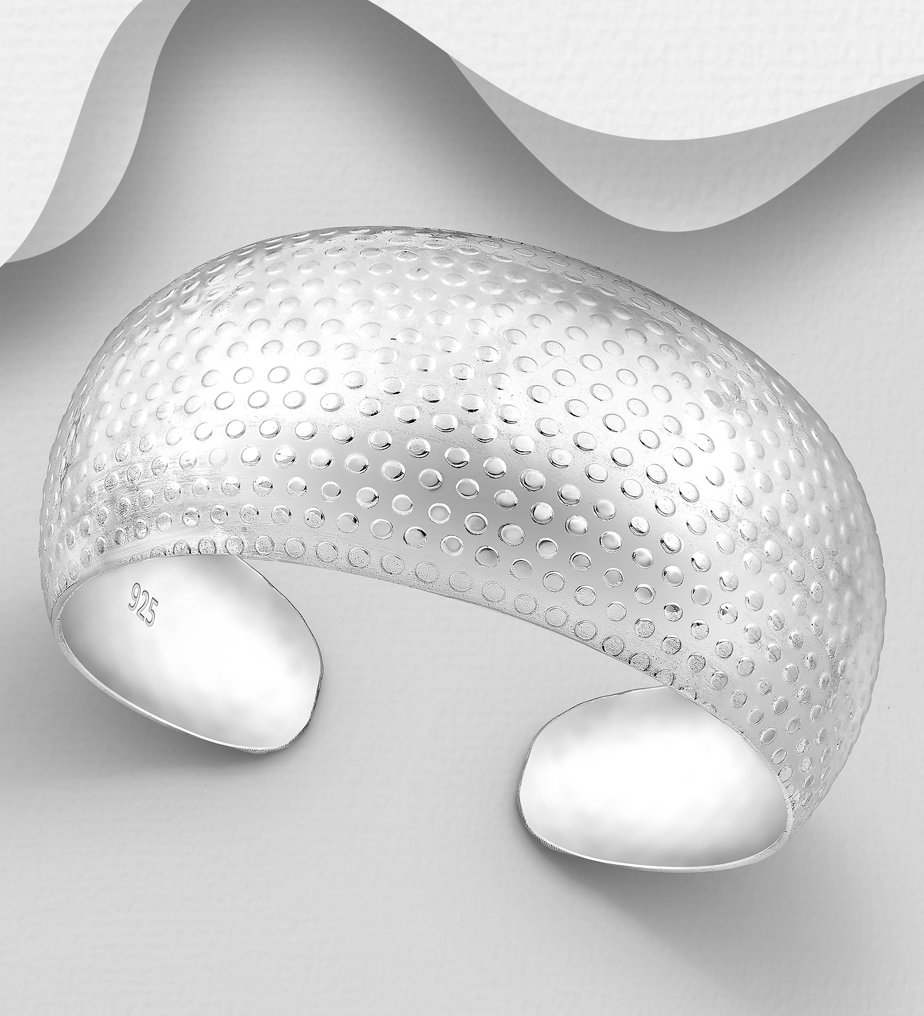 dotted_cuff.jpg