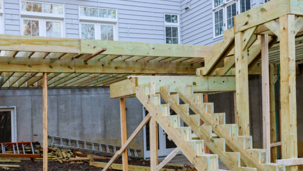 Deck contractors in Baltimore