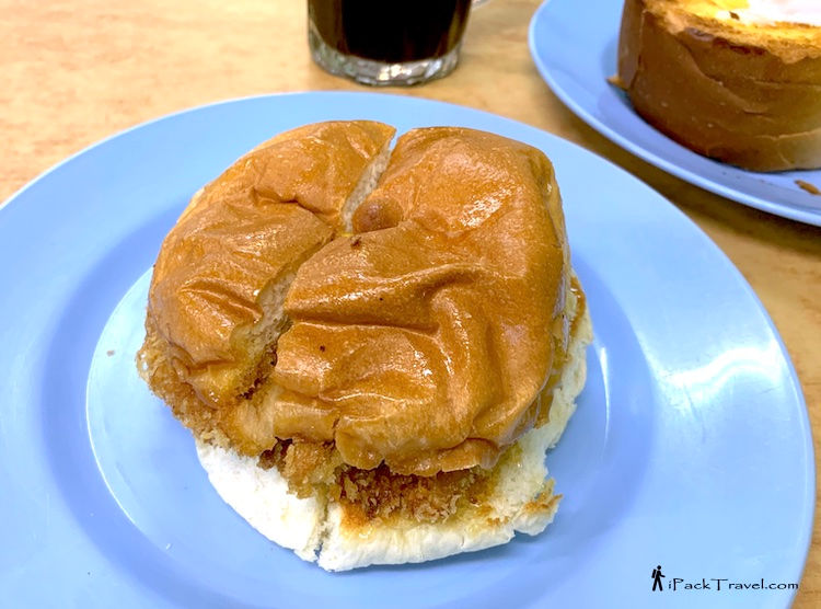 Macau Kopitiam (澳门茶餐室): Charbroil Cutlet Pork Roti (猪扒包)