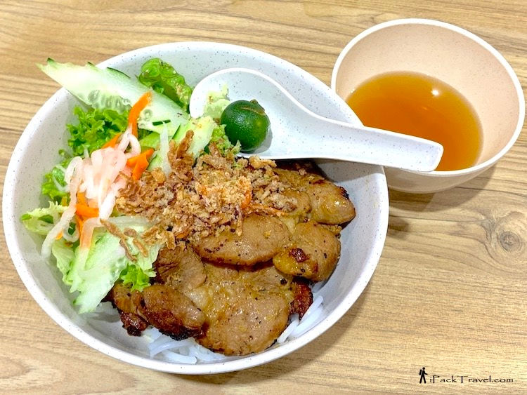 Petit Saigon: Grilled Pork with Cold Rice Noodle