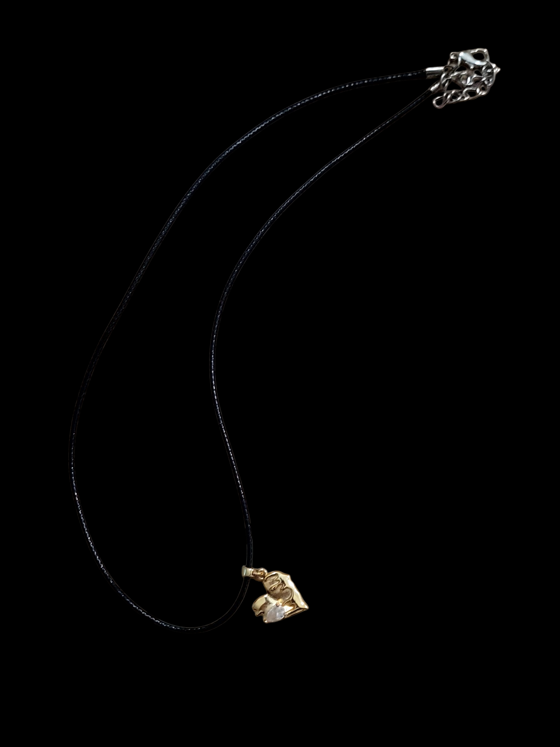 Collier cuirette  avec breloque stainless