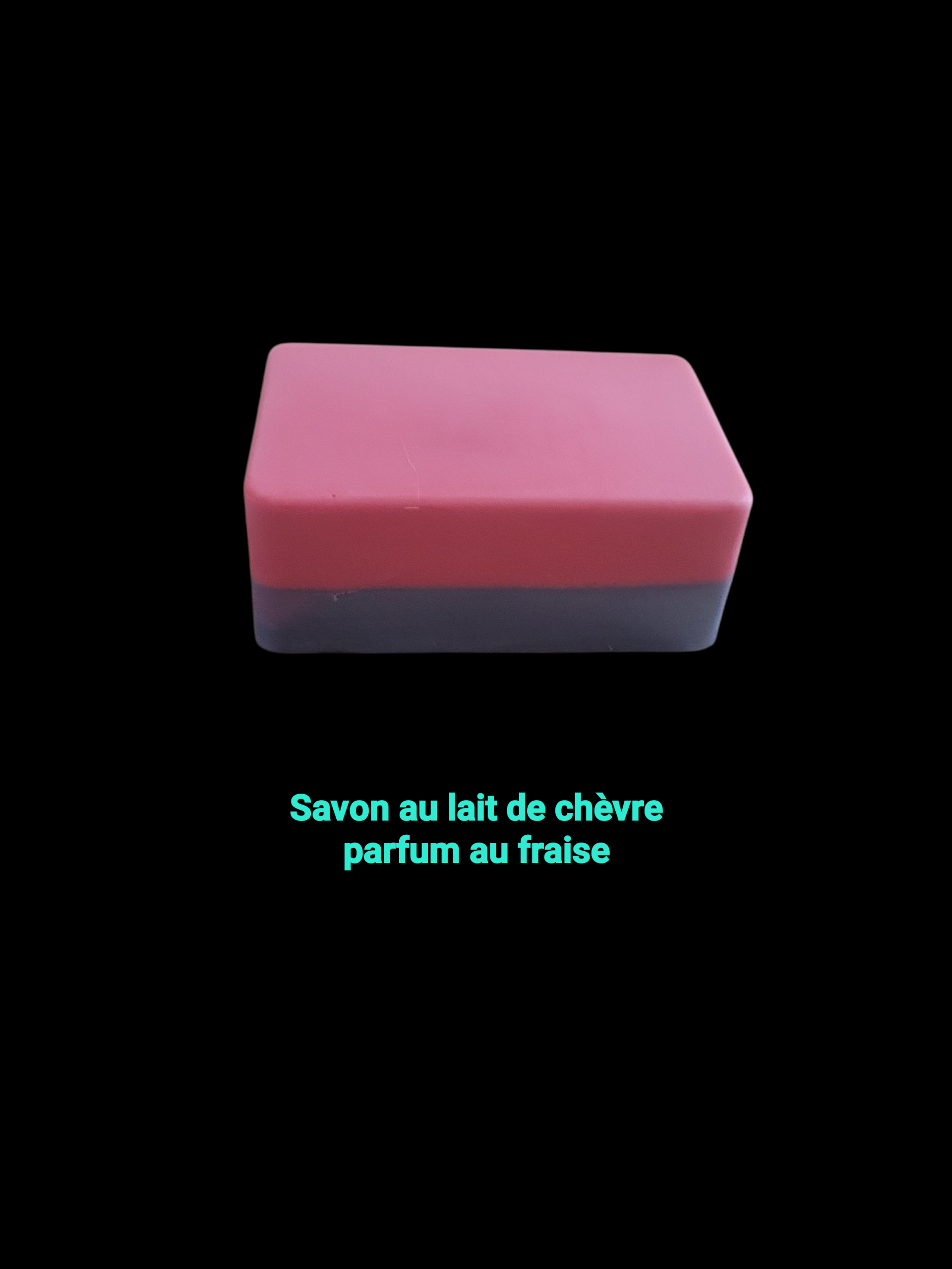 Savon au lait de chevre parfum fraise