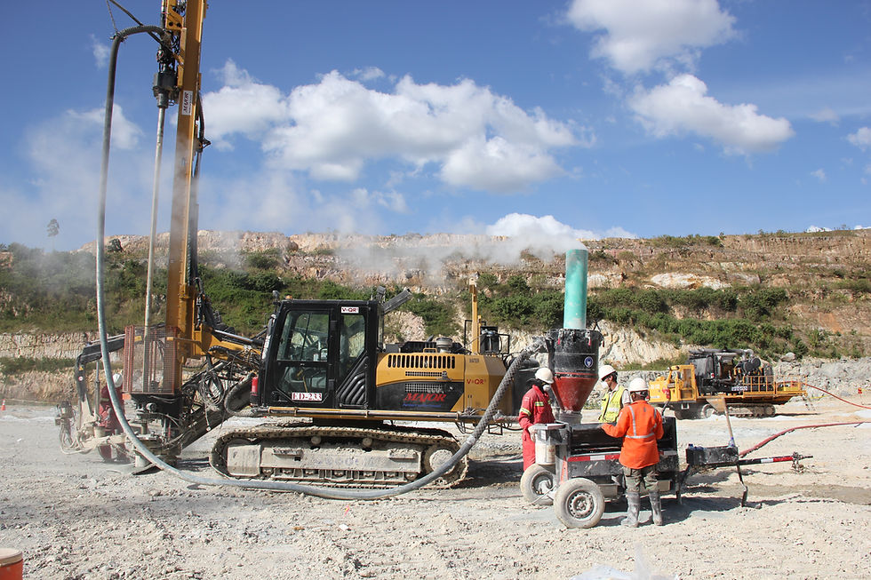Track_mounted_drill_rig-02