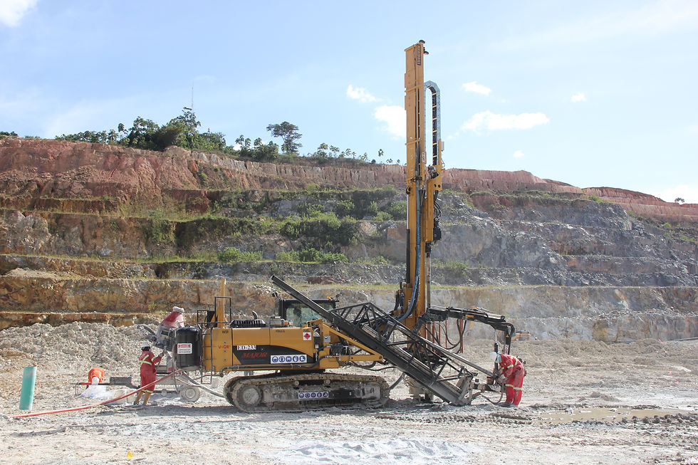 Track_mounted_drill_rig-01