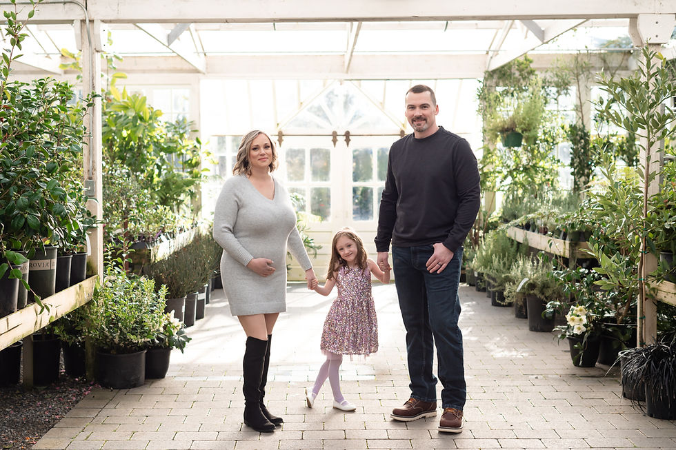 PNW Greenhouse Maternity Session