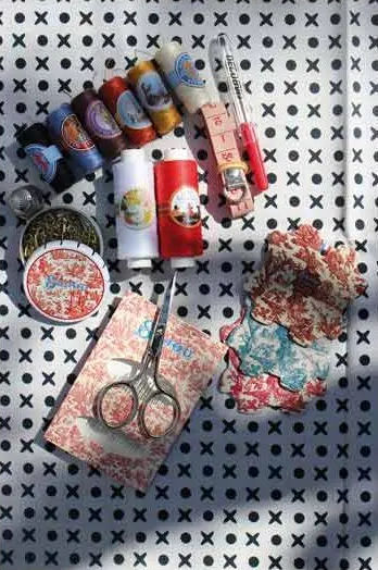 Thumbnail: MAISON SAJOU - COMPLETE SEWING SET RED TOILE DE JOUY