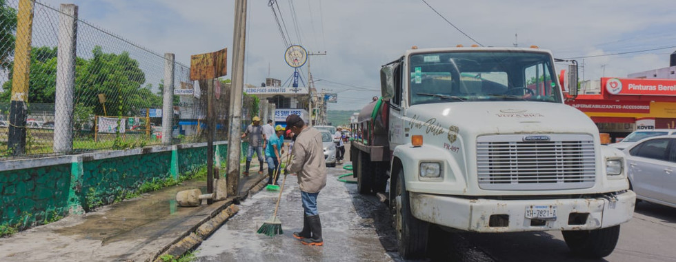 Ayuntamiento erradica tiraderos clandestinos en Poza Rica.