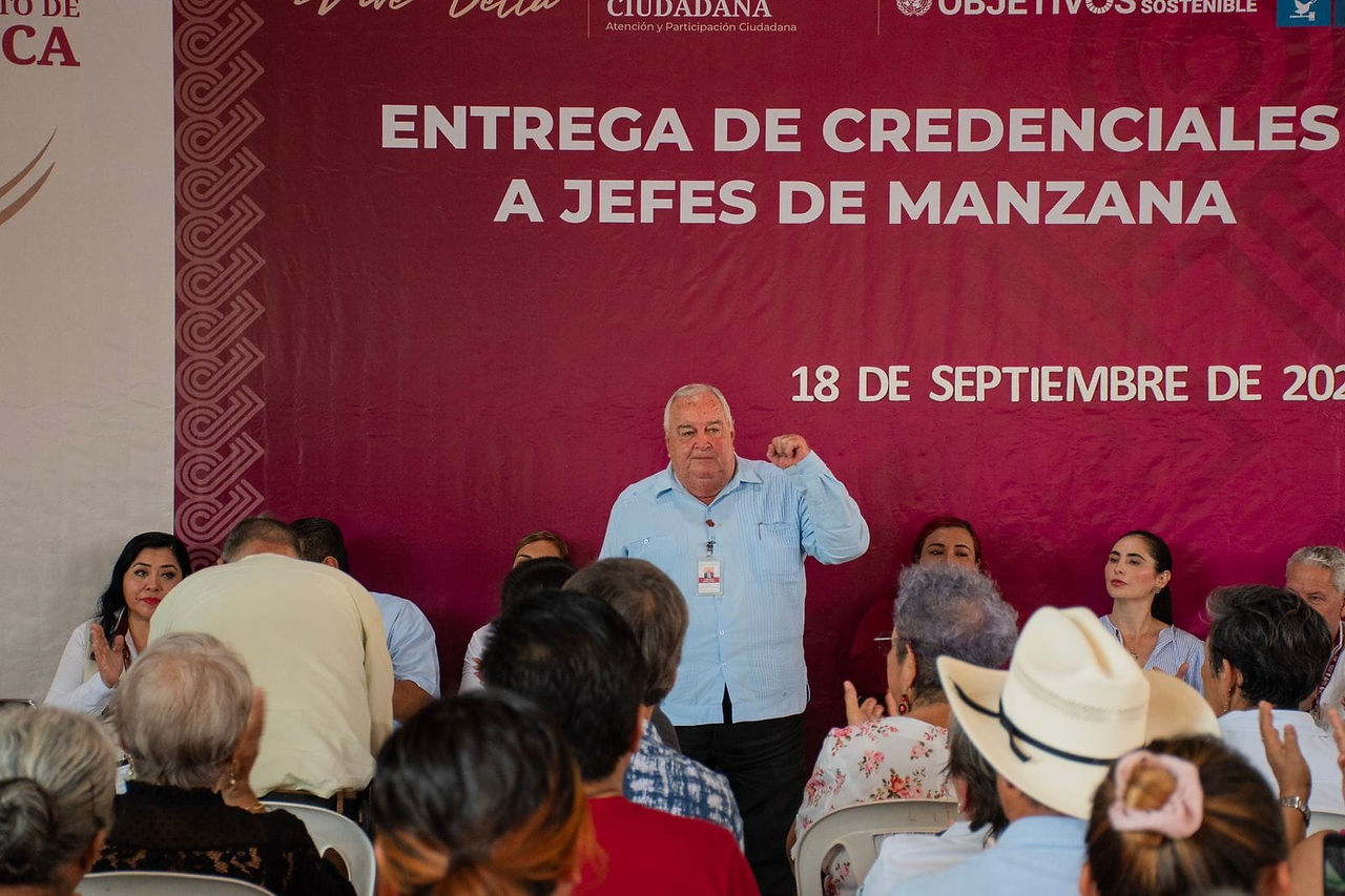 Fernando Remes encabeza primera entrega de credenciales a 2,521 jefes de manzana