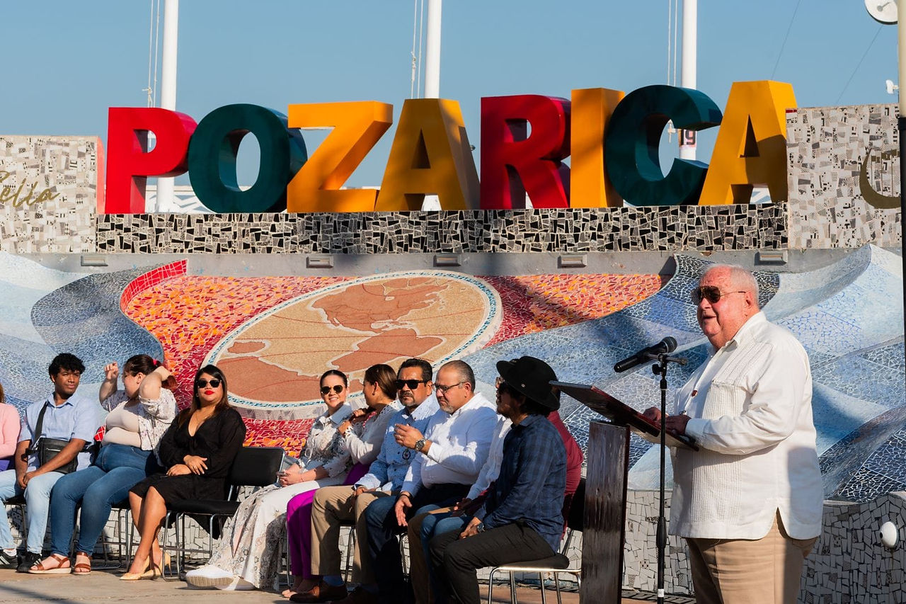 Autoridades conmemoran Día de la Nación Pluricultural en Poza Rica