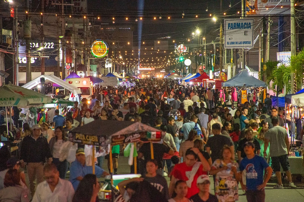 Éxito Rotundo en el Festival Navideño "Vive Tu Noche"