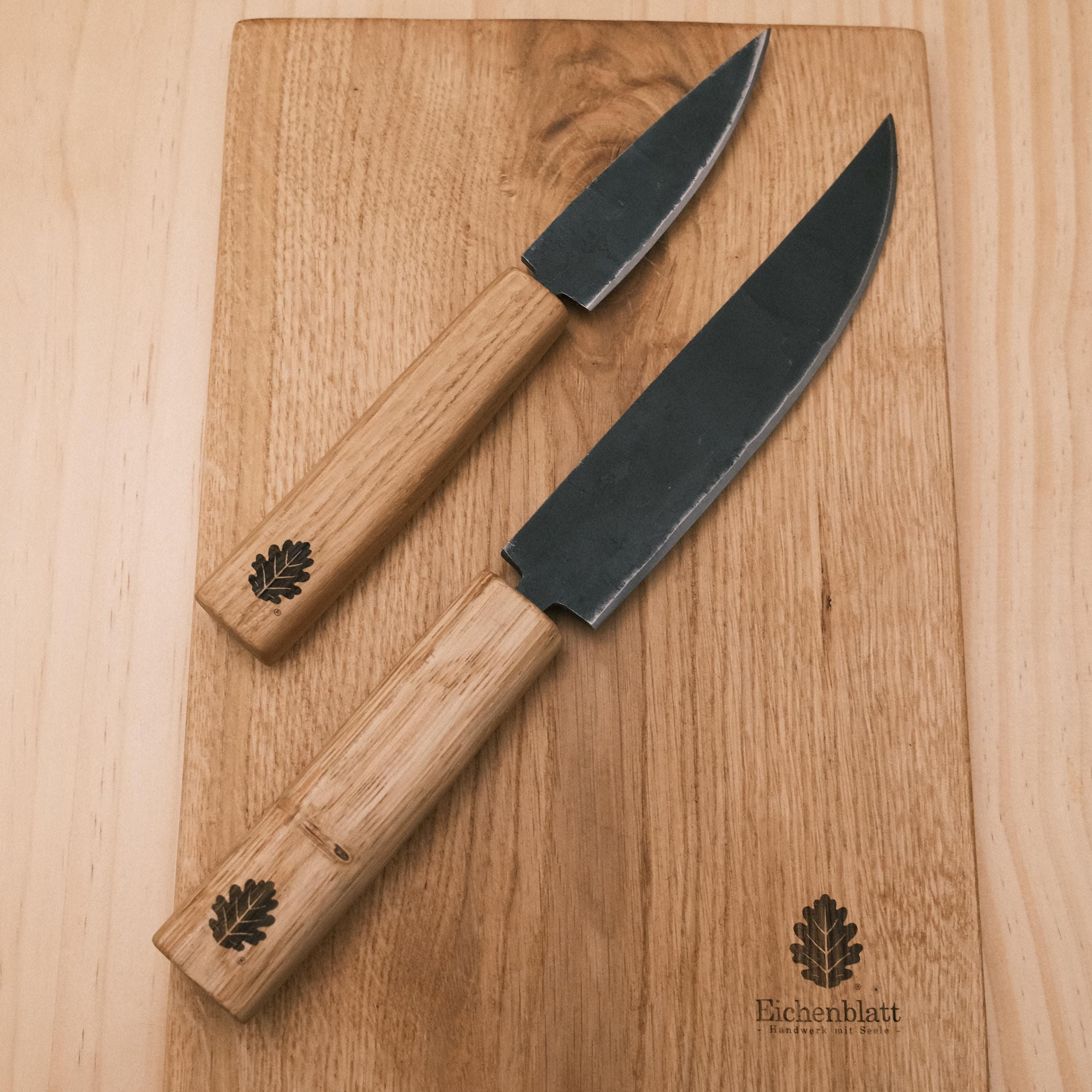 Eichenblatt® Original Messer aus Kohlenstoffstahl mit Eichenholzgriff