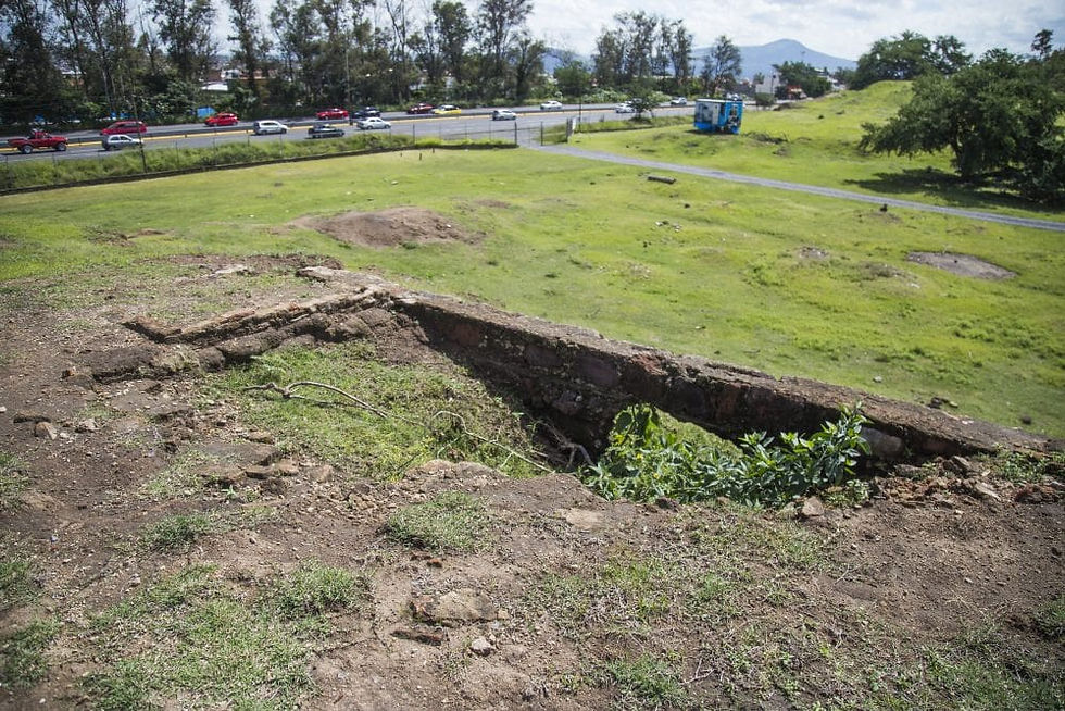 Estructura de templo prehispánico del sitio arqueológico el Grillo