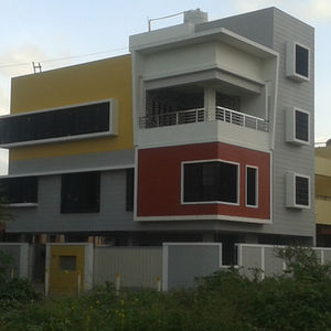 Contemporary Residence- Free Facade Clean Lines