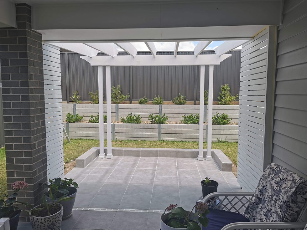 Custom Decking & Pergola