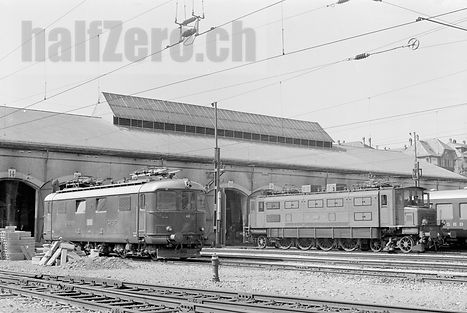 SBB CFF FFS Re 4/4 I