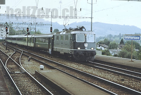 SBB CFF FFS Re 4/4 II Re 420