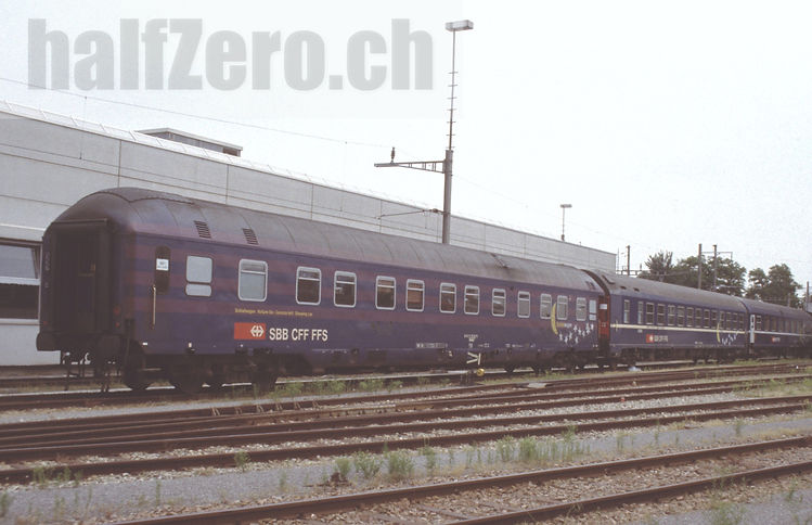 UIC_U_ABm-001.jpg