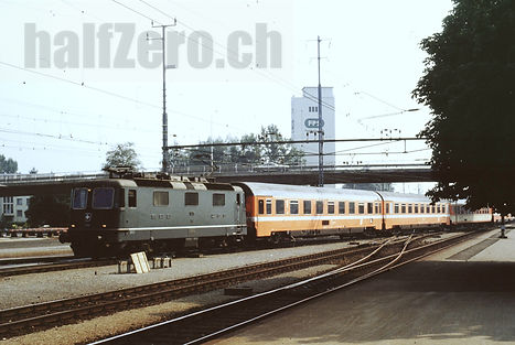 SBB CFF FFS Re 4/4 II Re 420