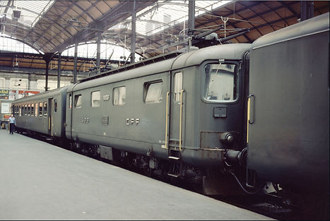SBB CFF FFS Re 4/4 I