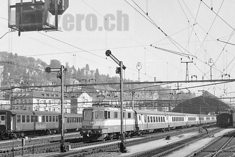 SBB CFF FFS Re 4/4 II Re 420 Swiss Express