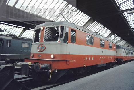 SBB CFF FFS Re 4/4 II Re 420 Swiss Express