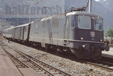 SBB CFF FFS Re 4/4 II Re 420