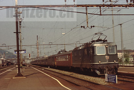 SBB CFF FFS Re 4/4 II Re 420
