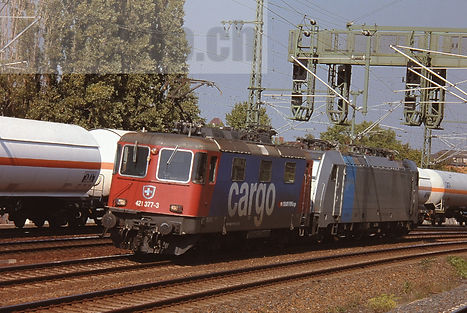 SBB CFF FFS Re 4/4 II Re 421 Cargo