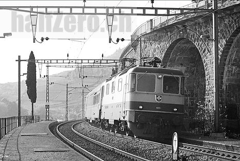SBB CFF FFS Re 4/4 II Re 420