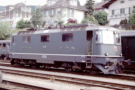 SBB CFF FFS Re 4/4 II Re 420