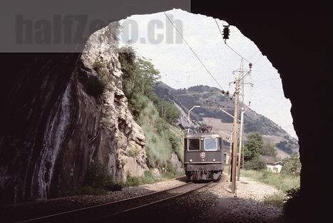 SBB CFF FFS Re 4/4 II Re 420